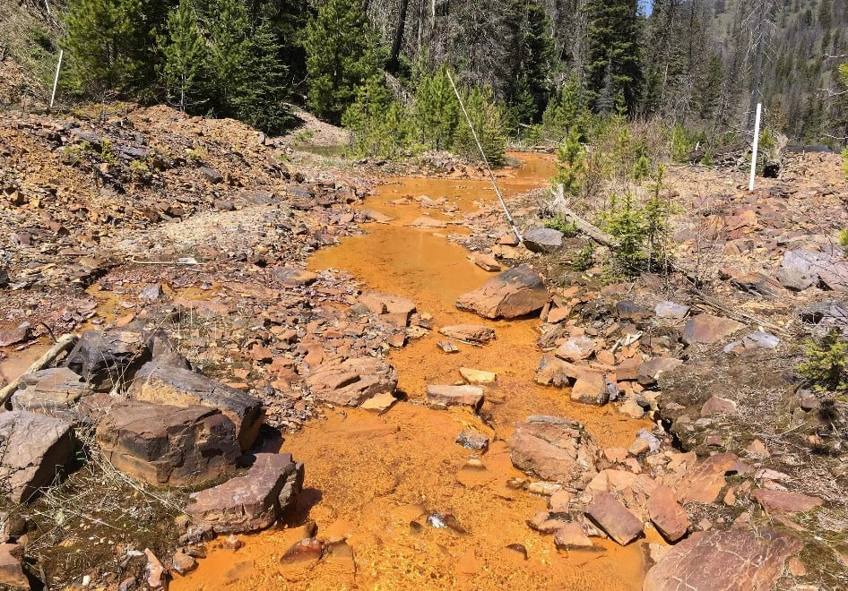 تصريف للمياه الحمضية