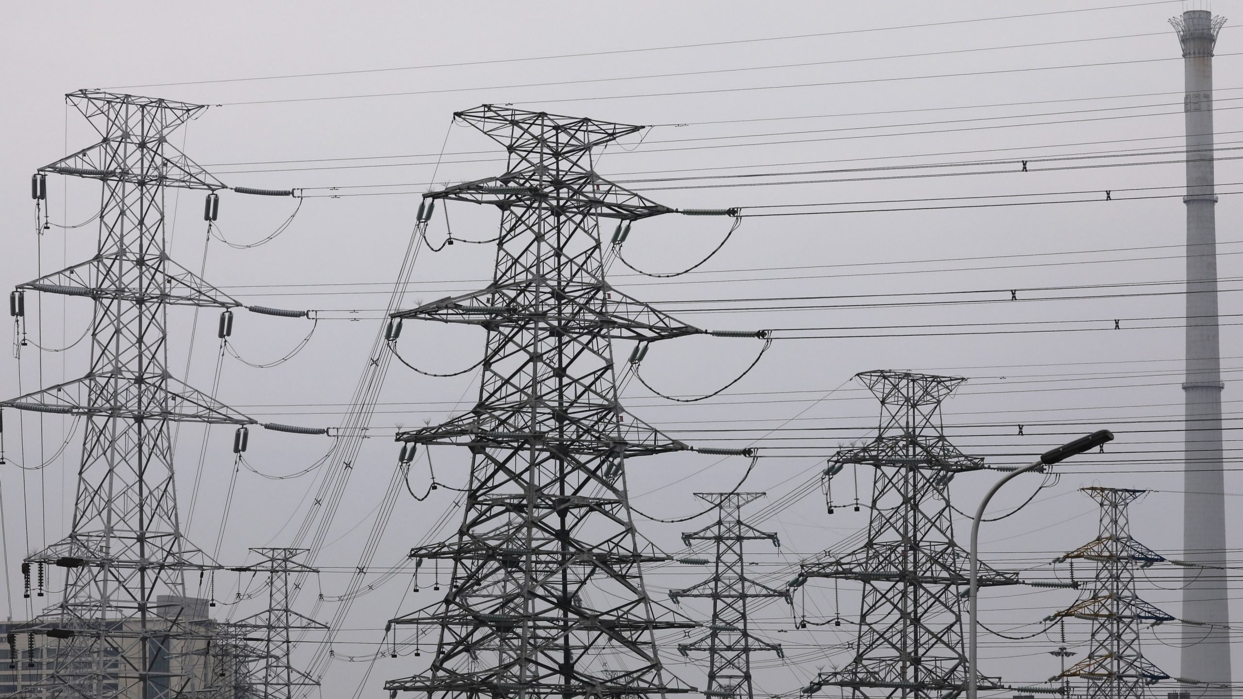 خطوط نقل الكهرباء في آسيا