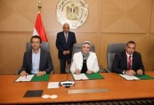Photo of مصر توقع اتفاقيتين لاستكمال مشروعي طاقة شمسية وتخزين كهرباء