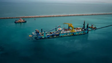 Photo of صفقة الجرافات البحرية تدعم موانئ أبوظبي بـ436 مليون دولار