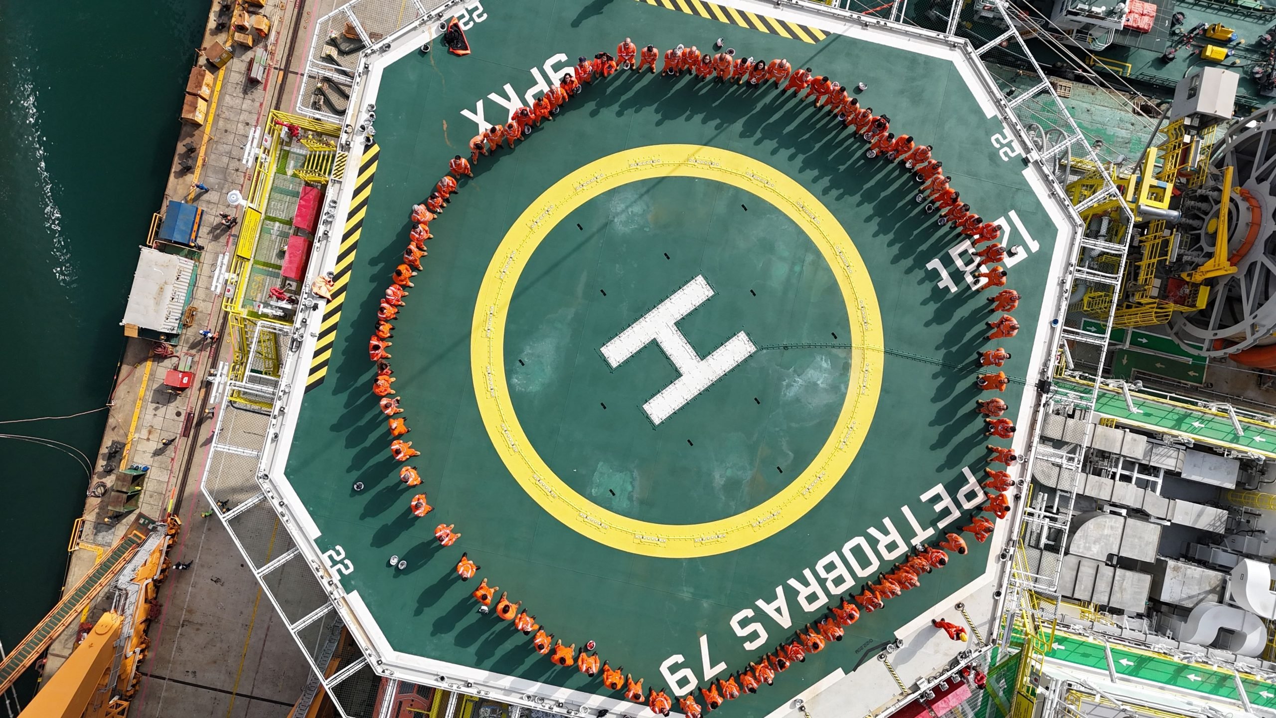 حقل بوزيوس أكبر حقل نفط في العالم بالمياه العميقة