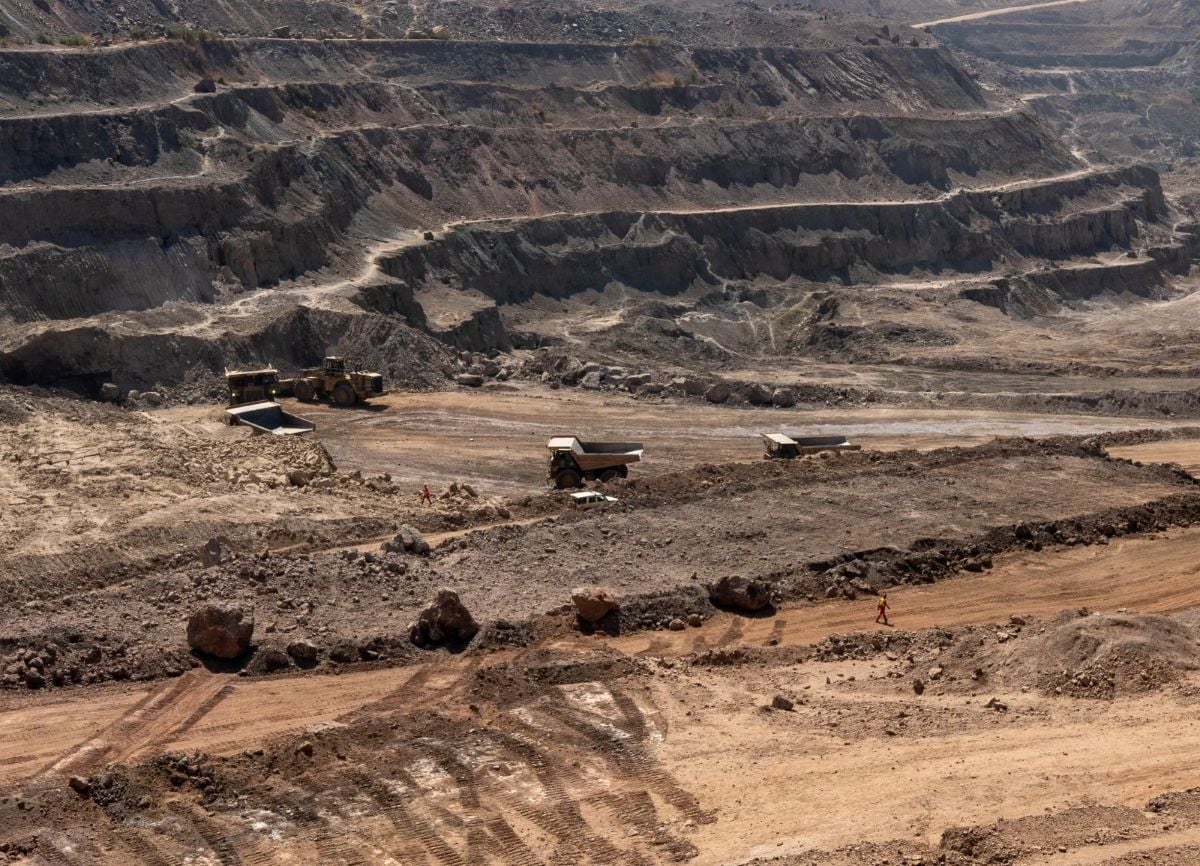 جانب من عمليات تطوير أحد مشروعات المعادن الأرضية النادرة