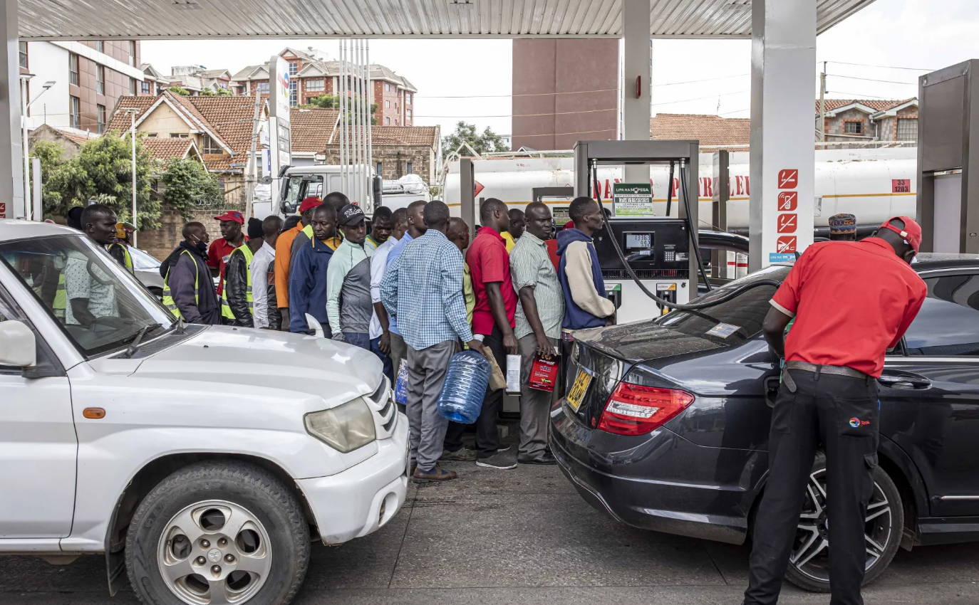محطة وقود في كينيا