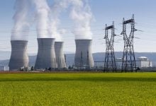 Photo of الطاقة النووية تتفوق على المصادر المتجددة في توفير كهرباء مستقرة وموثوقة (تقرير)