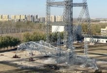 Photo of شركة تحتفل بانهيار برج نقل كهرباء.. ما القصة؟ (فيديو)