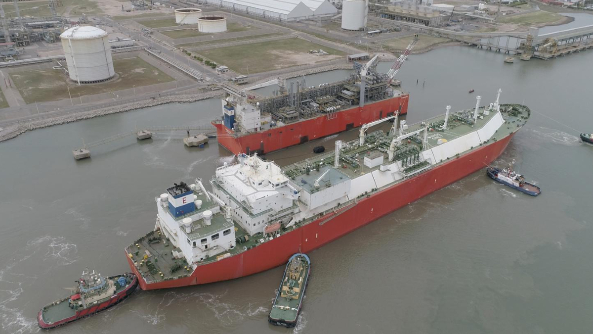 وحدة تانغو العائمة للغاز المسال 