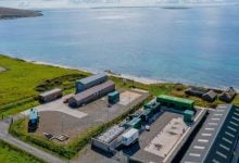 Photo of نجاح أول تجربة تجمع يين طاقة المد والبطاريات وإنتاج الهيدروجين في العالم