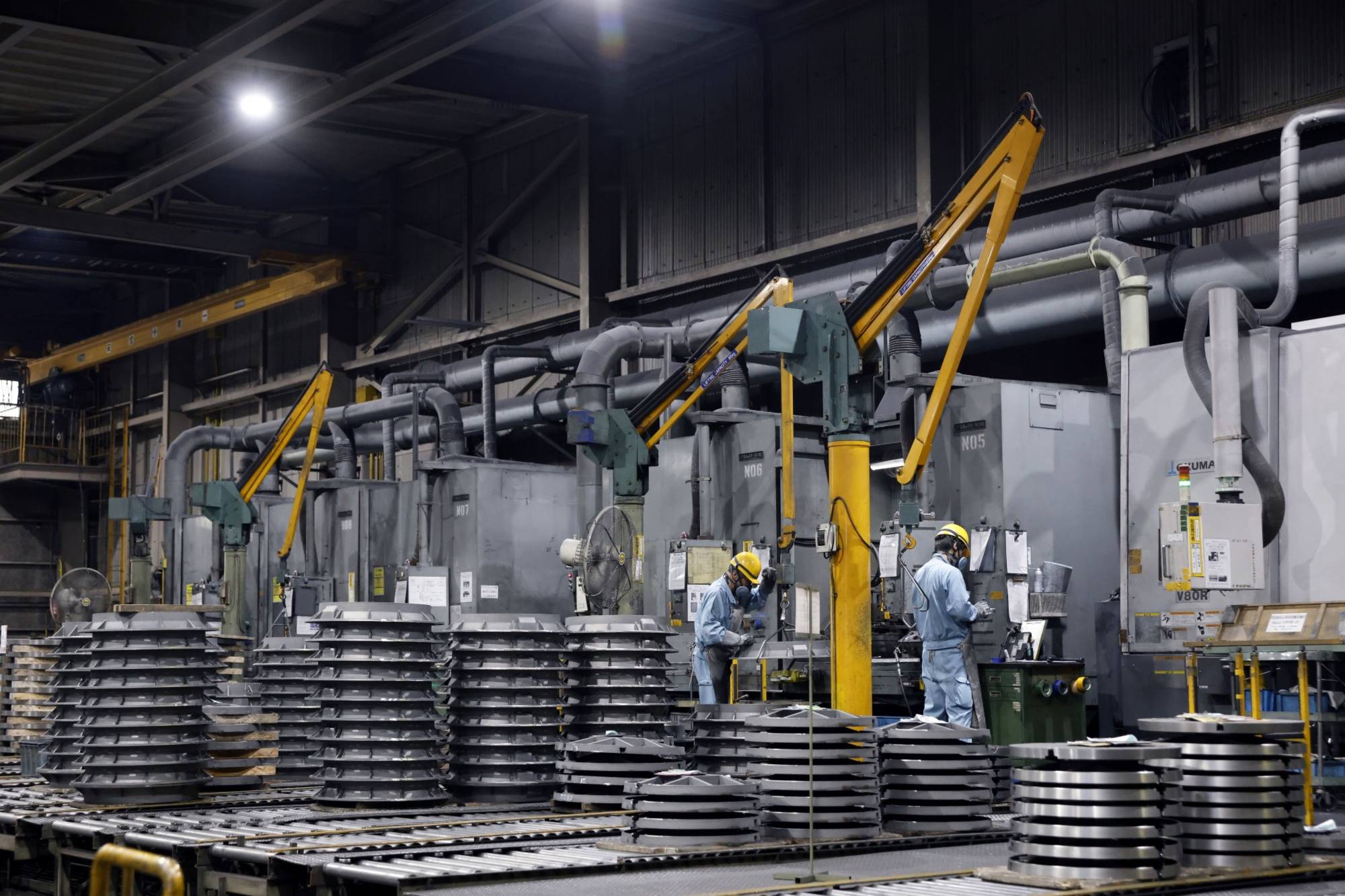 مصنع لإنتاج الصلب يسهم في خفض انبعاثات صناعة الصلب اليابانية