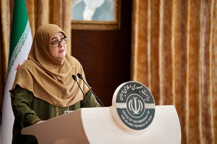 المتحدثة باسم الحكومة، فاطمة مهاجراني 