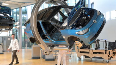 Photo of شركات السيارات الكهربائية الأوروبية تترقب فرصة للمنافسة في الأسواق العالمية (تقرير)
