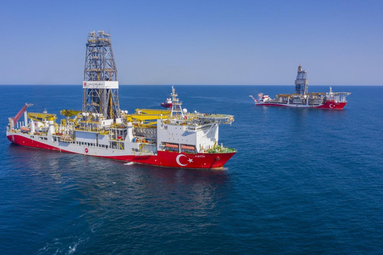 منصتا الحفر التركيتان فاتح وكانوني