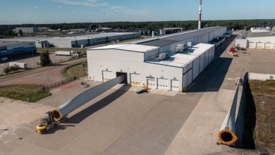 Photo of لارتفاع الطلب الأوروبي.. مصنع لشفرات توربينات الرياح البرية يضاعف إنتاجه