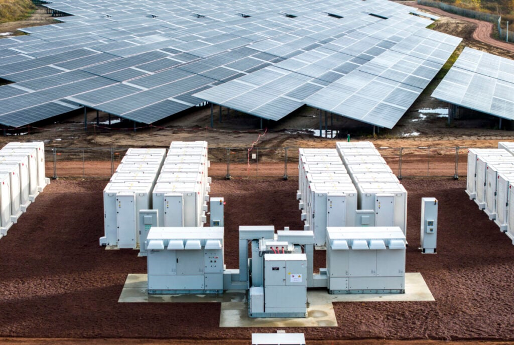 تخزين الكهرباء بالبطاريات