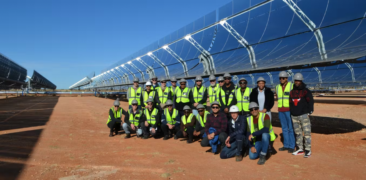 محطة الطاقة الشمسية الحرارية المركزة في مقاطعة كيب الشمالية بجنوب أفريقيا