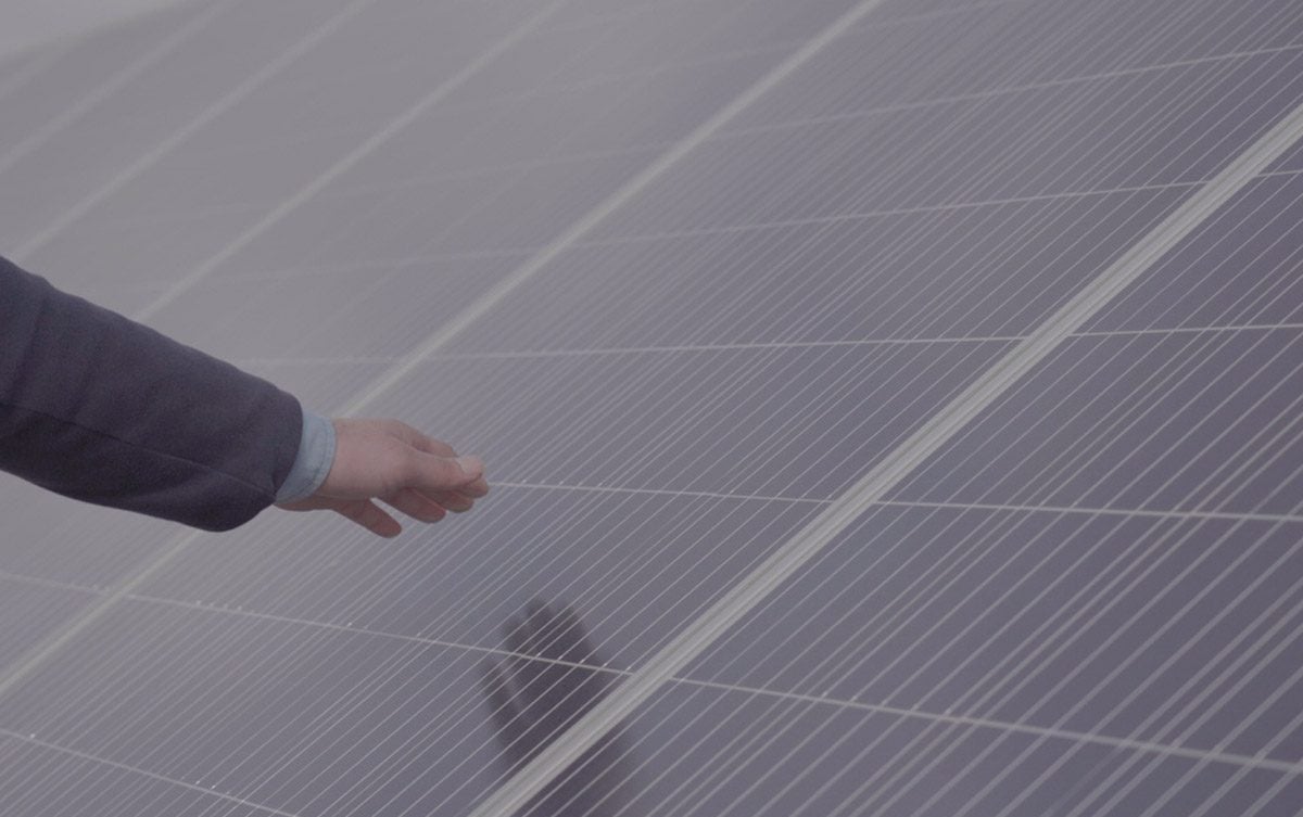 مصر تُنفّذ أكبر مشروع طاقة متجددة وتخزين كهرباء في أفريقيا