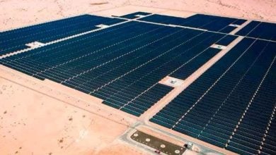 Photo of استثمارات الإمارات بقطاع الطاقة في اليمن تزود 3 ملايين منزل بالكهرباء النظيفة