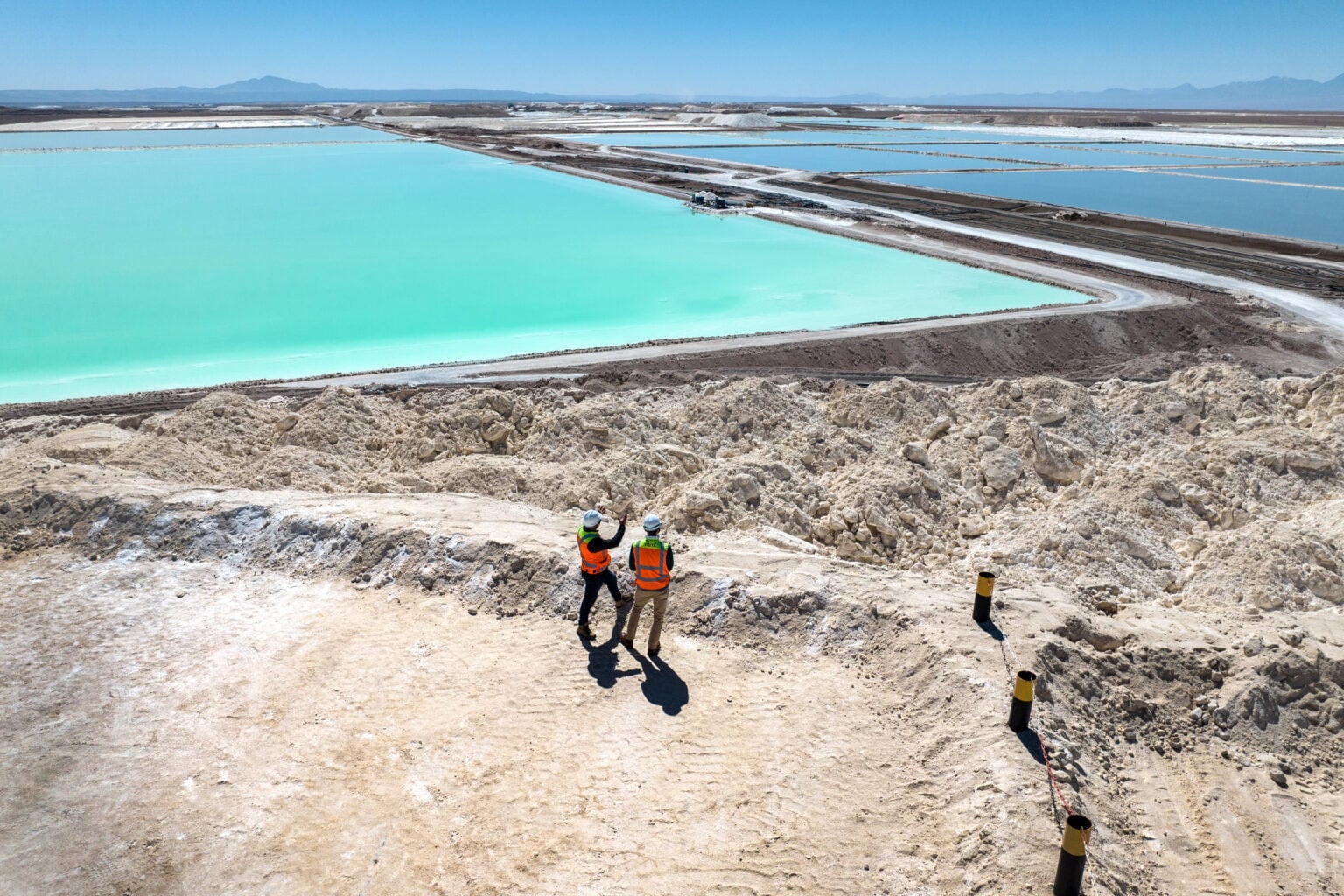 منج ليثيوم بصحراء أتاكاما في تشيلي