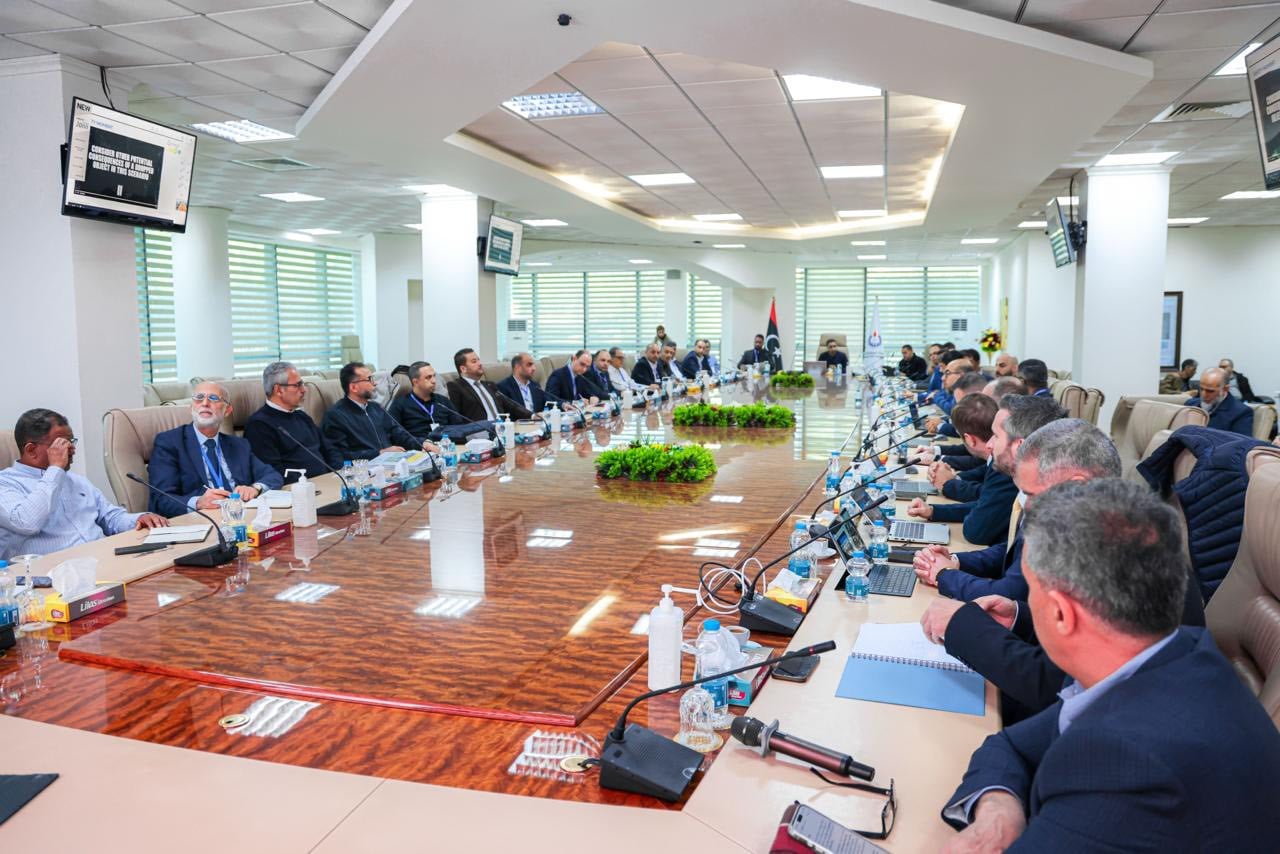 مناقشة خطوات حفر أول بئر استكشافية بالمياه العميقة في ليبيا