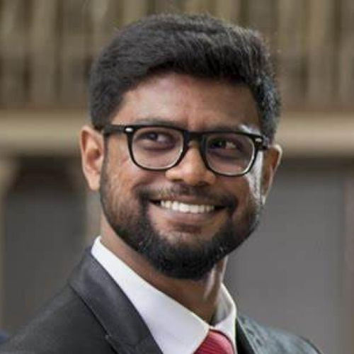 الباحث الهندي فيجاي جاياراج 