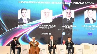 Photo of 7 مشروعات هيدروجين أخضر في سلطنة عمان تستهدف إنتاج مليون طن بحلول 2030
