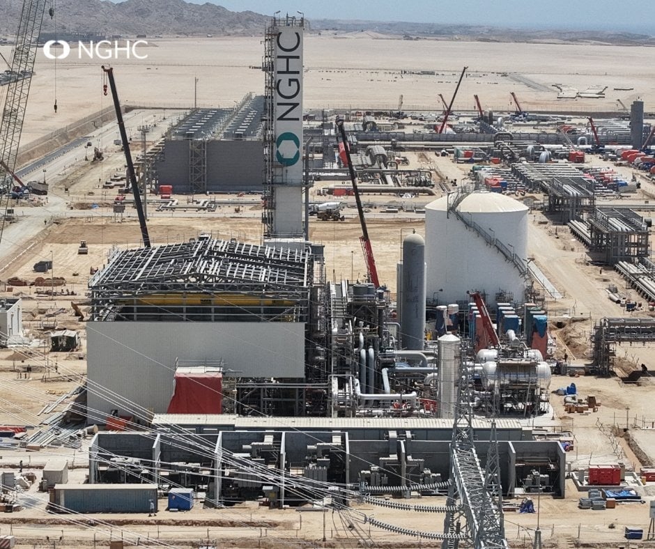 جانب من عمليات البناء - الصورة من نيوم