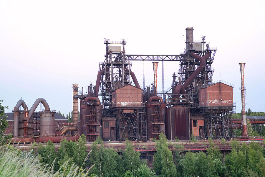 مصنع للصلب في مدينة دويسبورغ في ألمانيا
