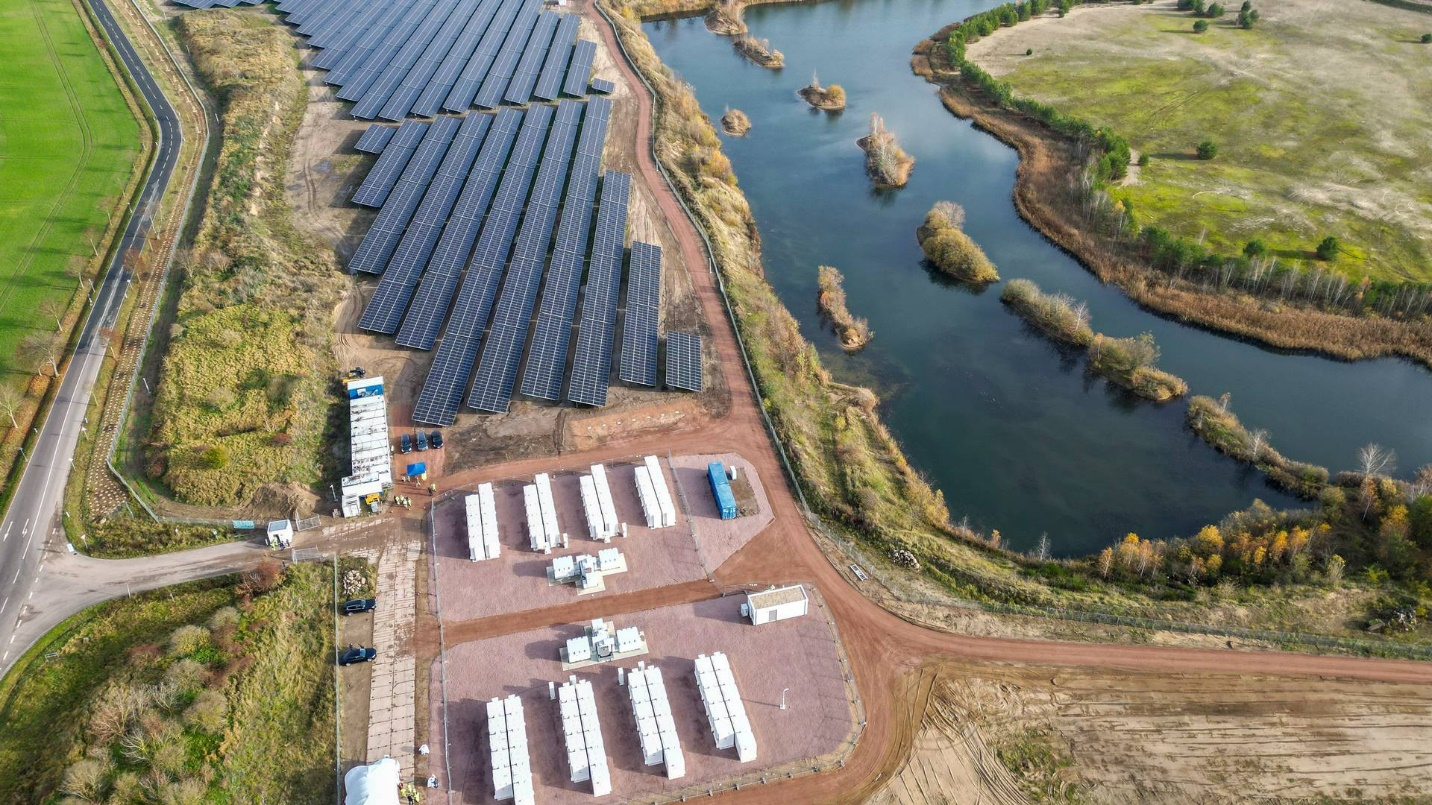 محطة زيربست للطاقة الشمسية بولاية ساكسونيا-أنهالت الألمانية 