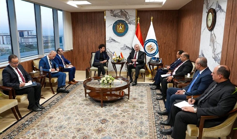 جانب من لقاء وزير البترول المصري مع سفيرة قبرص