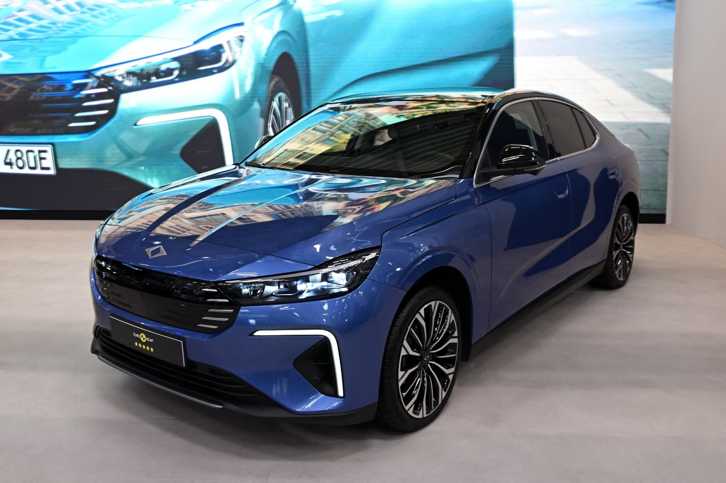 سيارة توغ الكهربائية التركية طراز تي 10 إف