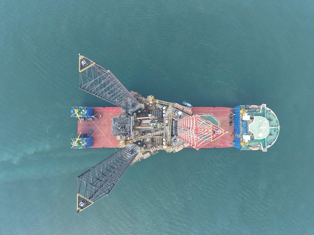 منصة حفر شركة بتروفيتنام للحفر