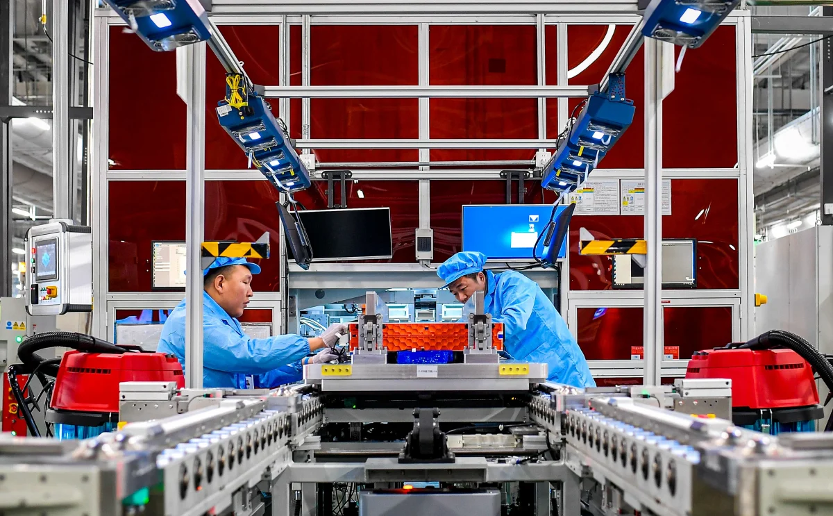 مصنع لبطاريات الليثيوم في الصين 