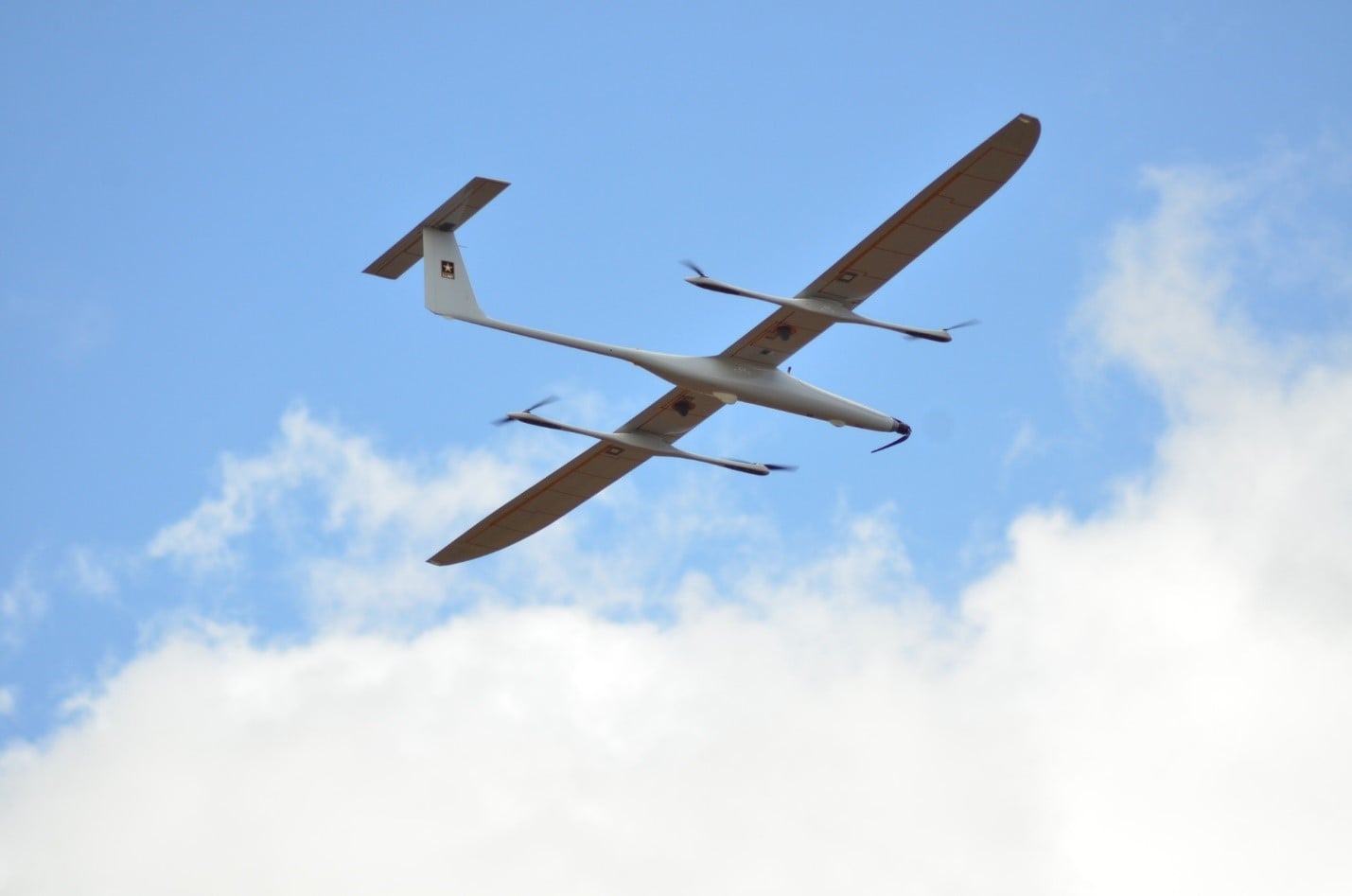 طائرة "كيه 1000 يو إل إي" المسيرة 