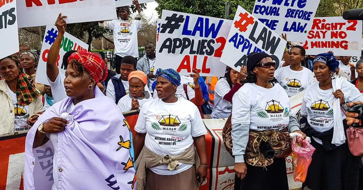 احتجاجات ضد انتهاكات التعدين في أفريقيا