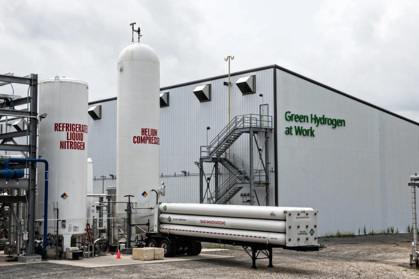 محطة الهيدروجين السائل الأخضر التابعة لشركة "بلغ باور" في مدينة وودباين بولاية جورجيا الأميركية 