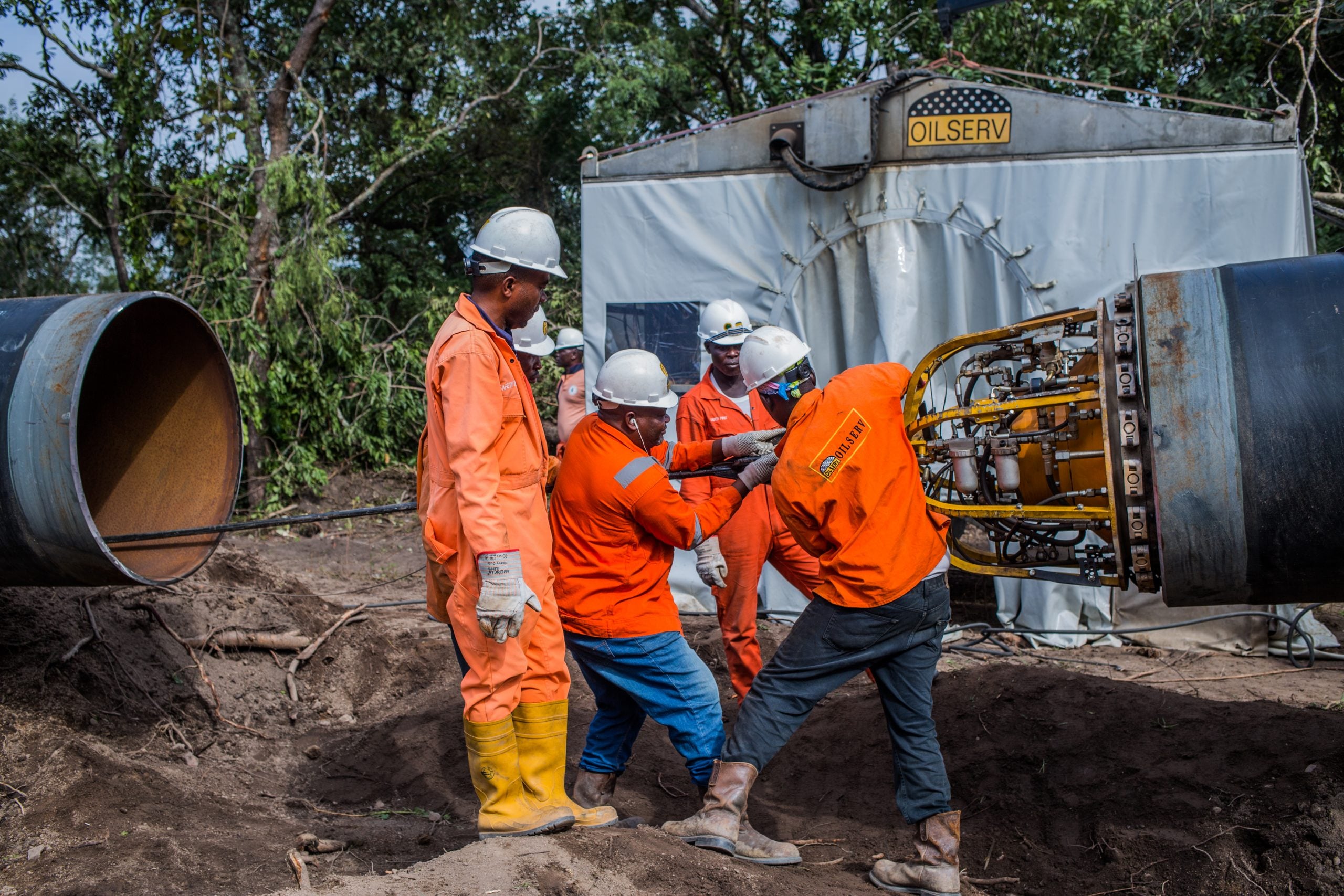 أعمال التطوير بخط إيه كيه كيه