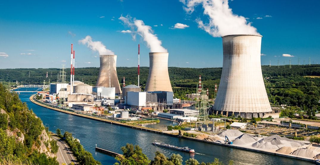 مفاعلات نووية