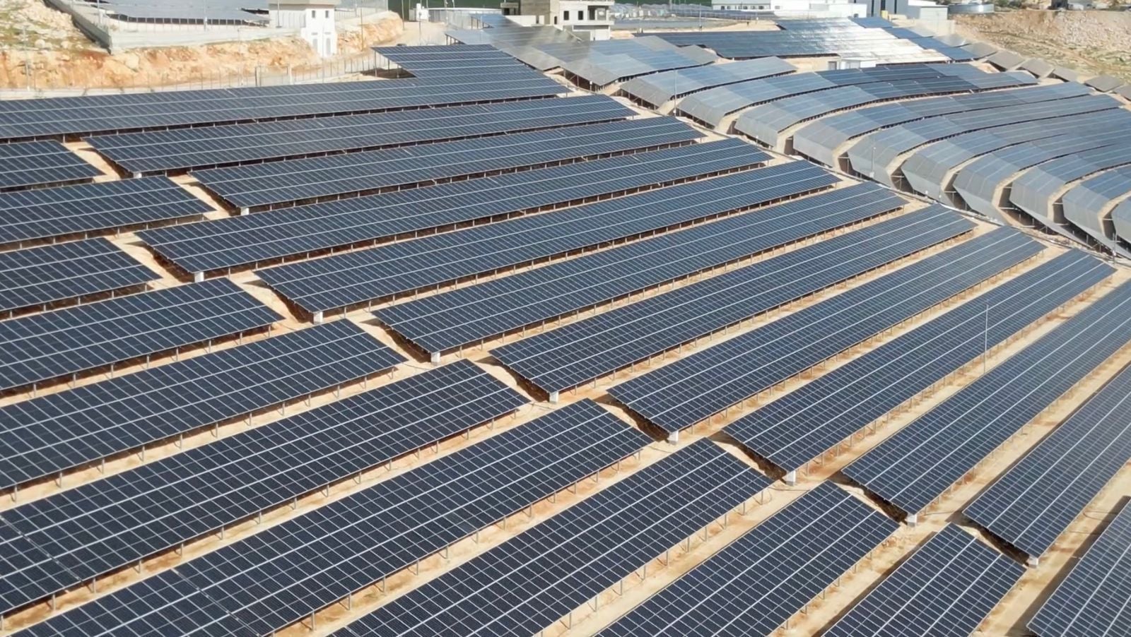 أكبر محطة طاقة شمسية في فلسطين