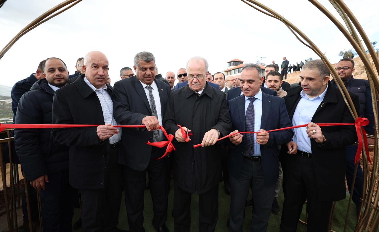 جانب من افتتاح المحطة