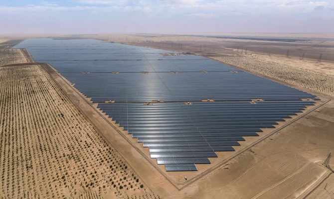 محطة الخزنة للطاقة الشمسية في الإمارات
