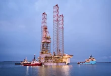 Photo of صفقة استحواذ على 5 منصات حفر بحرية
