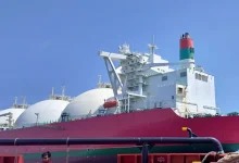 Photo of سلطنة عمان تبيع 4 ناقلات غاز مسال.. ما الأسباب؟