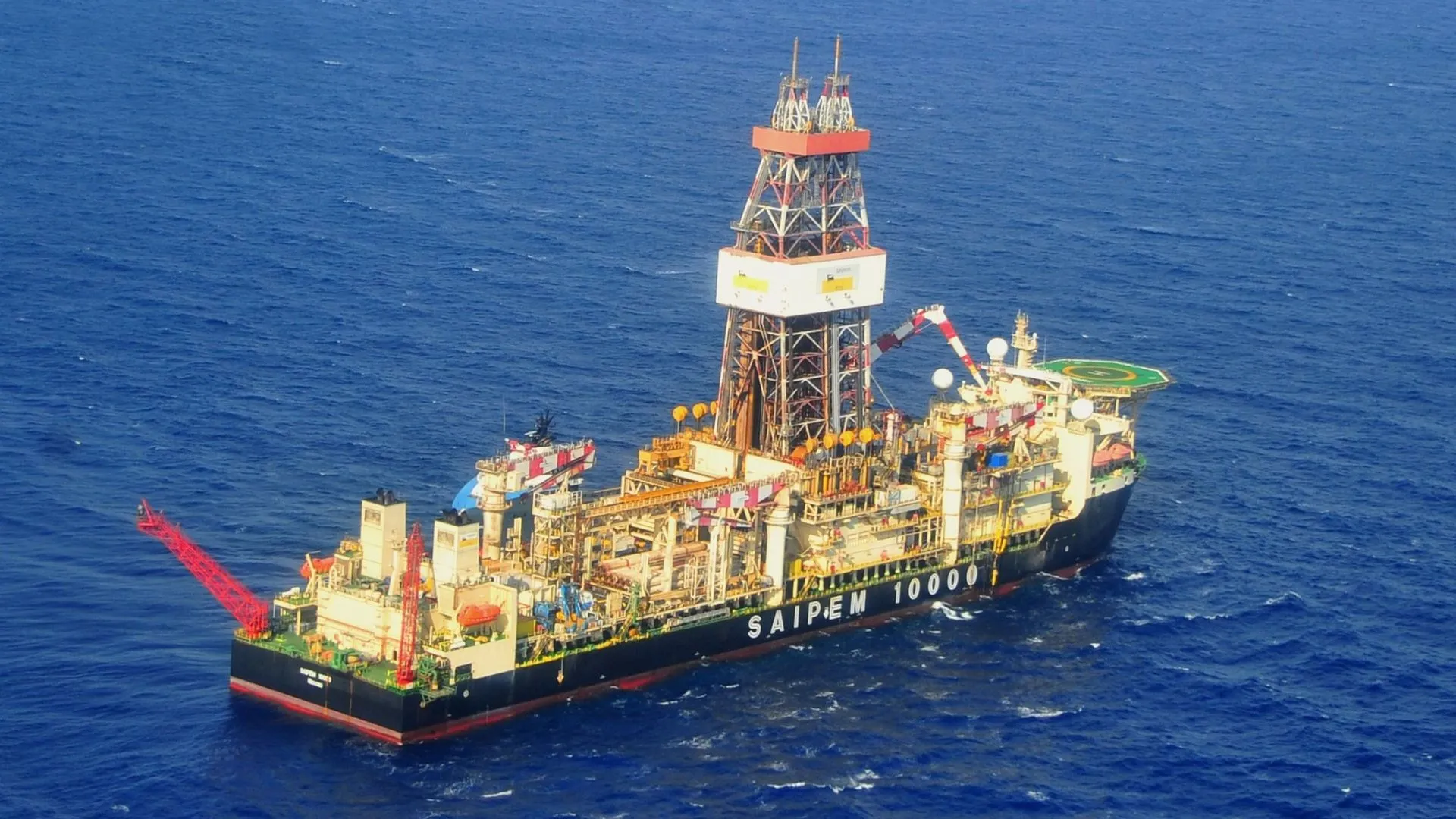 أول بئر استكشافية بالمياه العميقة في ليبيا