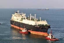 Photo of قبل عودتها لمصر.. ناقلة غاز مسال في مهمة تاريخية