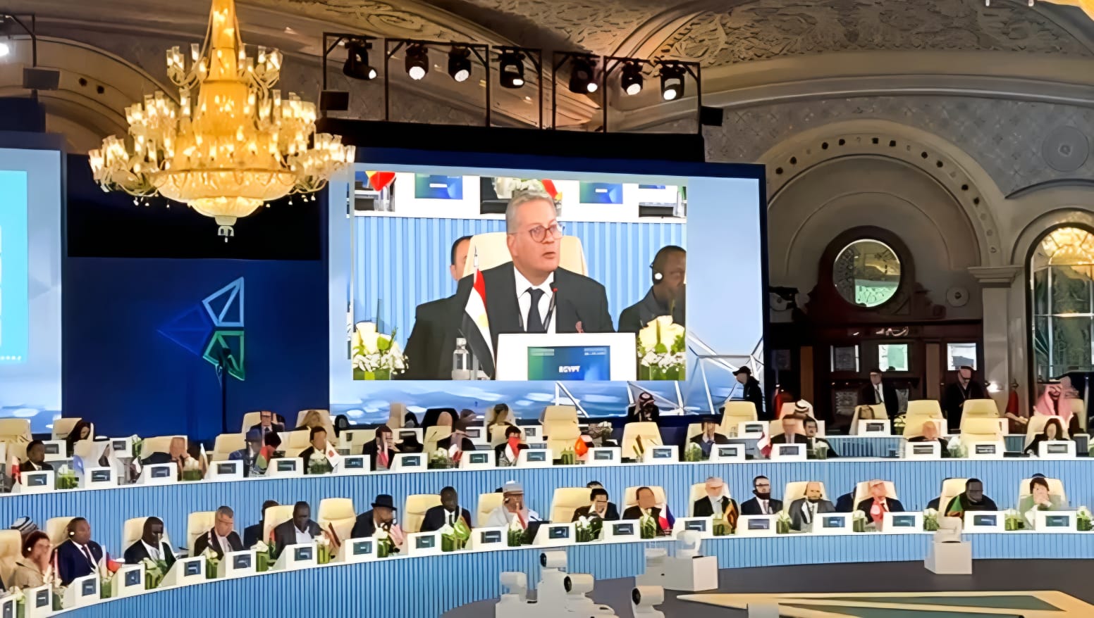 جانب من مشاركة وزير البترول المصري في مؤتمر التعدين الدولي