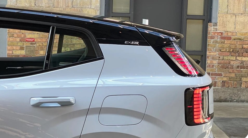 الطراز إي إكس 30 