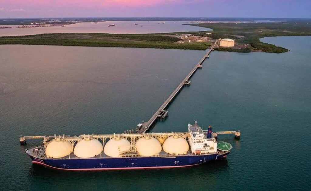 أول شحنة غاز مسال من حقل باروسا