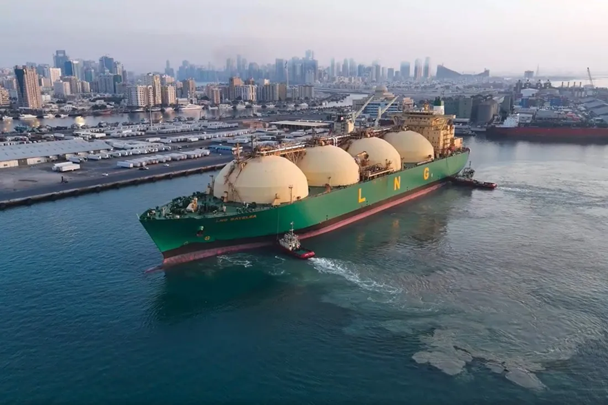 تحويل ناقلة غاز مسال إلى وحدة تخزين عائمة