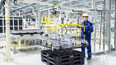 Photo of مصنع لإنتاج بطاريات الليثيوم أيون يسهم بتوطين السيارات الكهربائية في روسيا