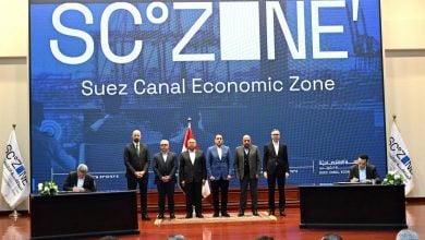 Photo of مصر توقع عقد واحدة من أكبر محطات الطاقة الشمسية عالميًا