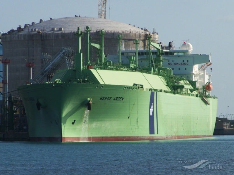 شحنة غاز مسال ضخمة